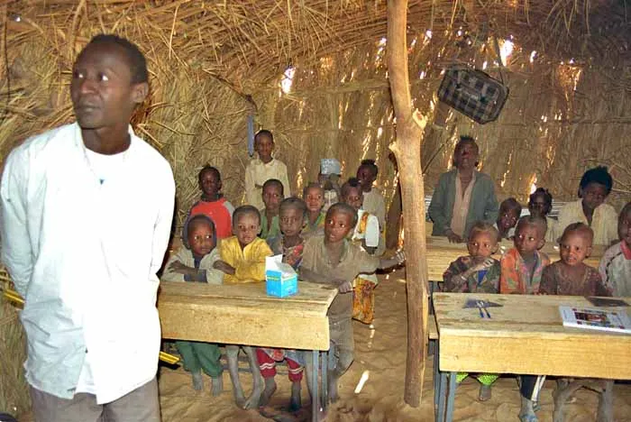 L'instit de Zoo Baba dans sa classe