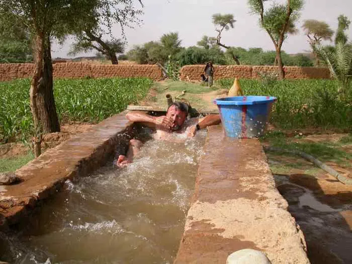 Baignade dans l'irrigarion