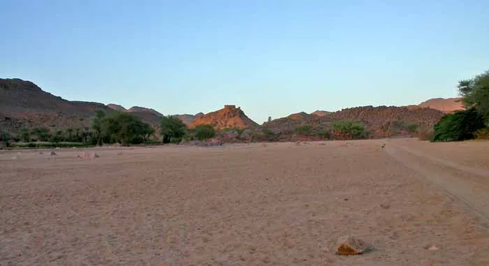 le fort Massu à l'entrée Sud de Timia