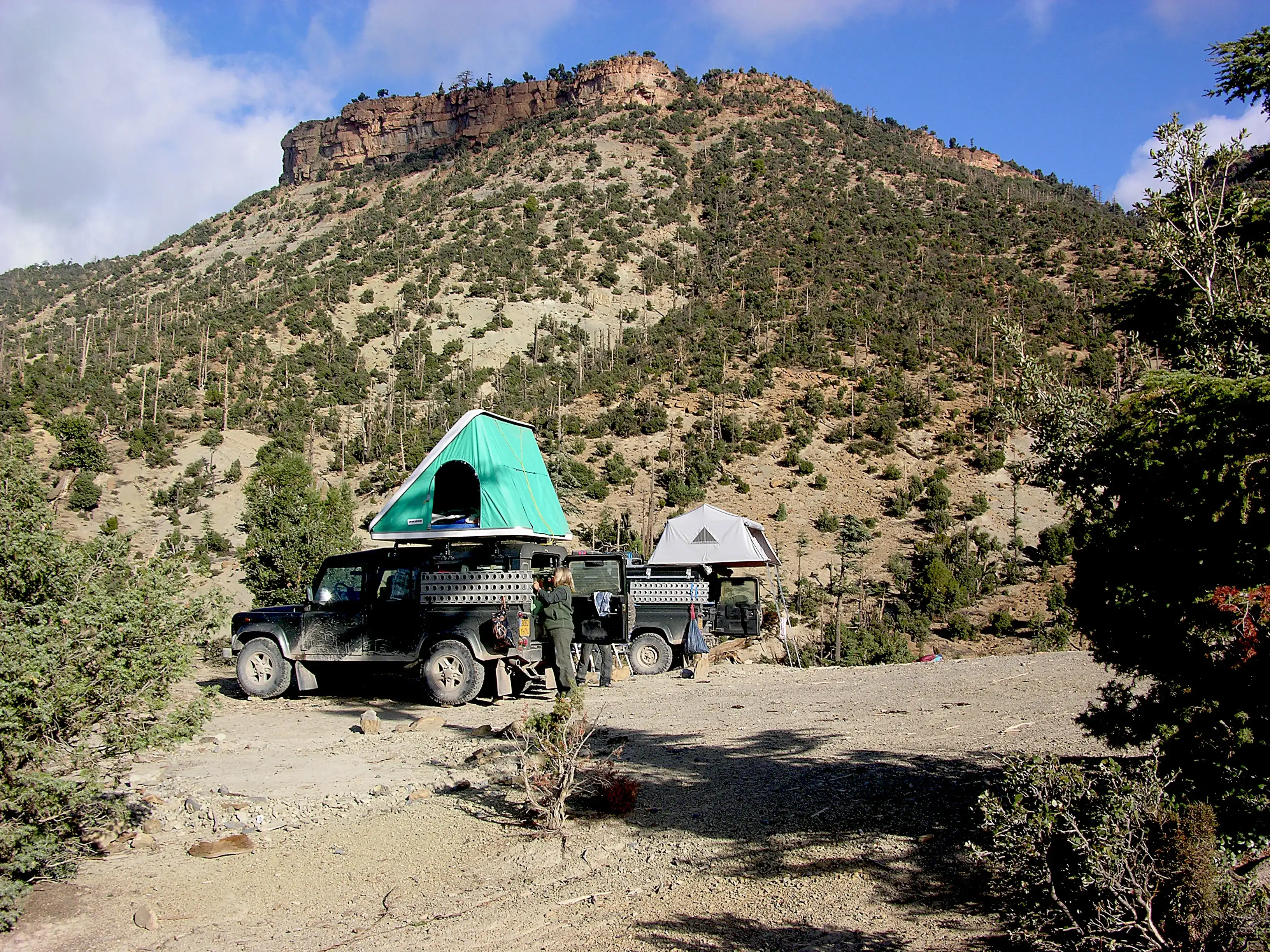 Soleil matinal sur le bivouac