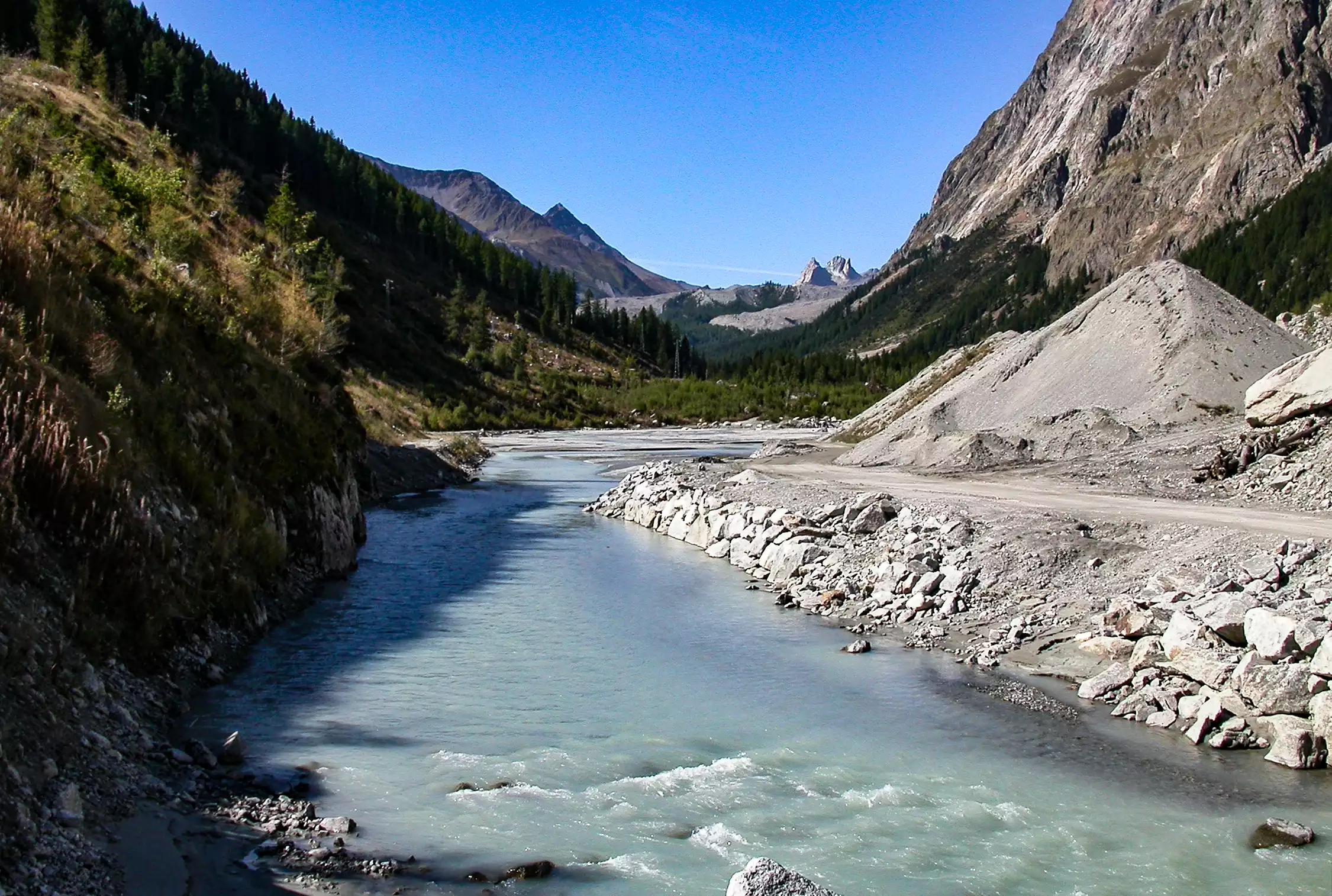 La Doire de Veny et les Pyramides de calcaire