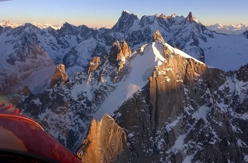 Aiguilles de Cham au soleil couchant
